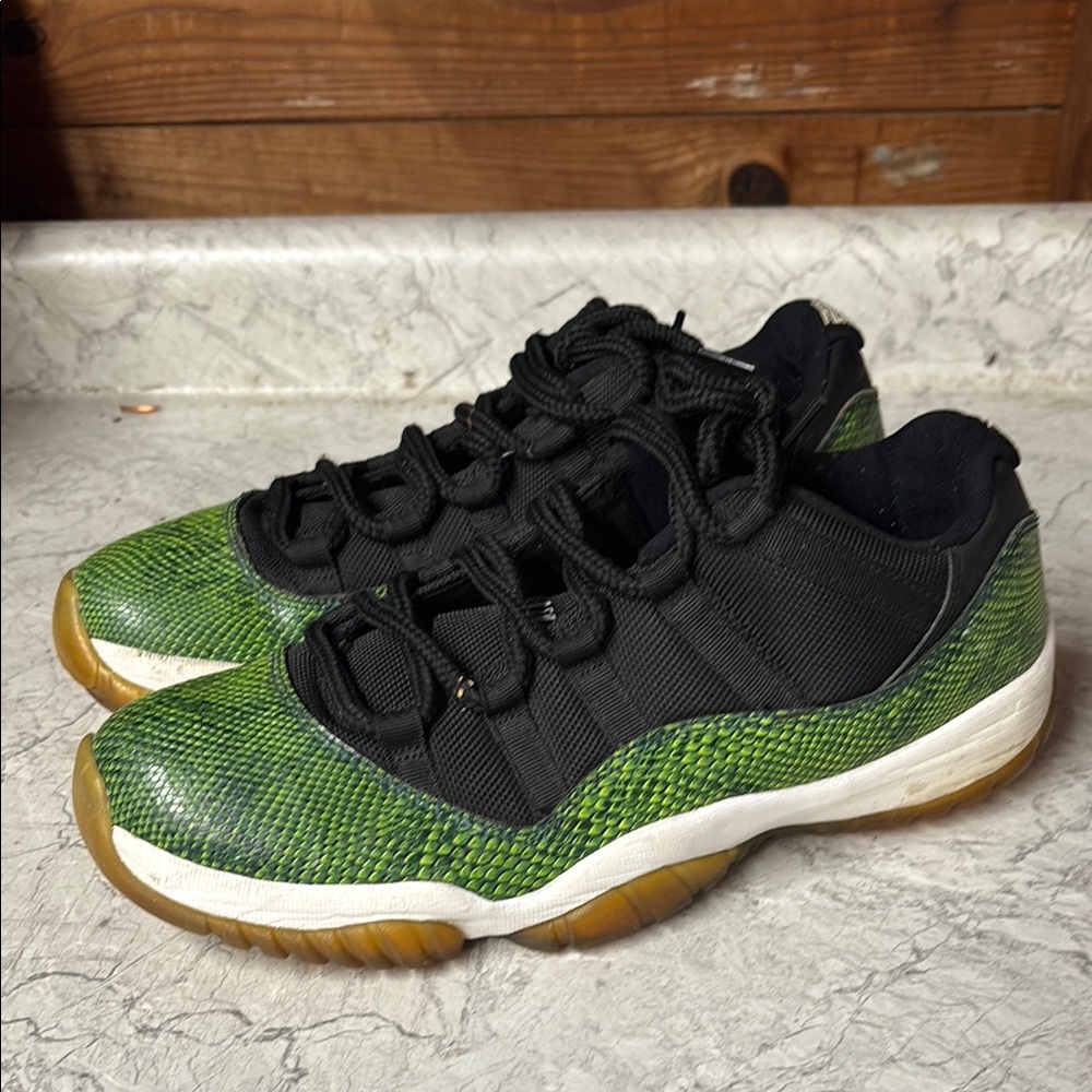 Nike Green and Black Athletic Shoes